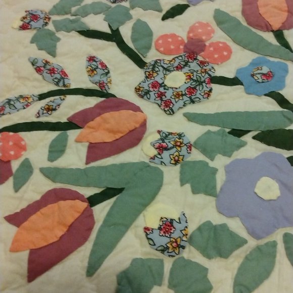 VINTAGE HAND SEWN APPLIQUE QUILTED QUILT FLOWER BOUQUET REVERSIBLE 87" x 91" - Picture 7 of 10